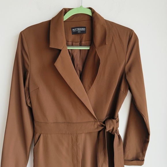 NWT KITTENISH Brown Long Sleeve Belted Jumpsuit XS - Picture 2 of 3